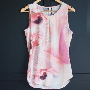 Amanda Green | Sleeveless Blouse